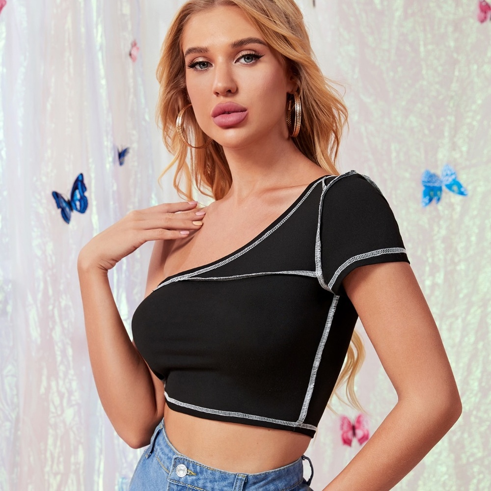One Shoulder Contrast Stitch Crop Top